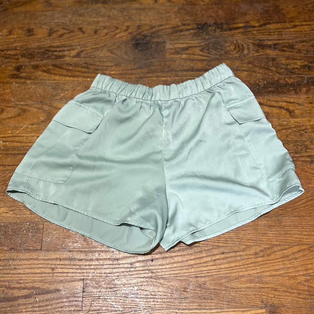 Abercrombie & Fitch Light Green Women's Cargo Shorts